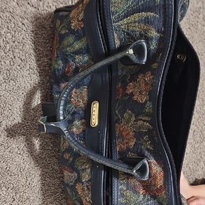 Floral Tapestry Travel Bag